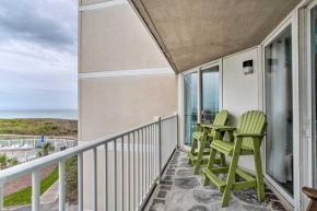 Colorful Beachfront Condo with Resort Amenities